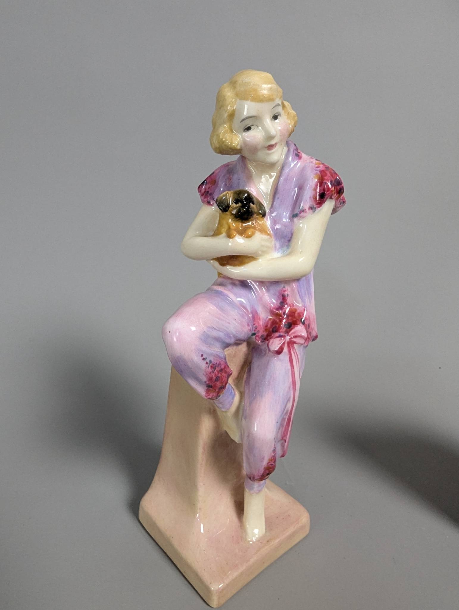 Royal Doulton HN1220 Lido Lady Figurine in Hand-Painted Attire