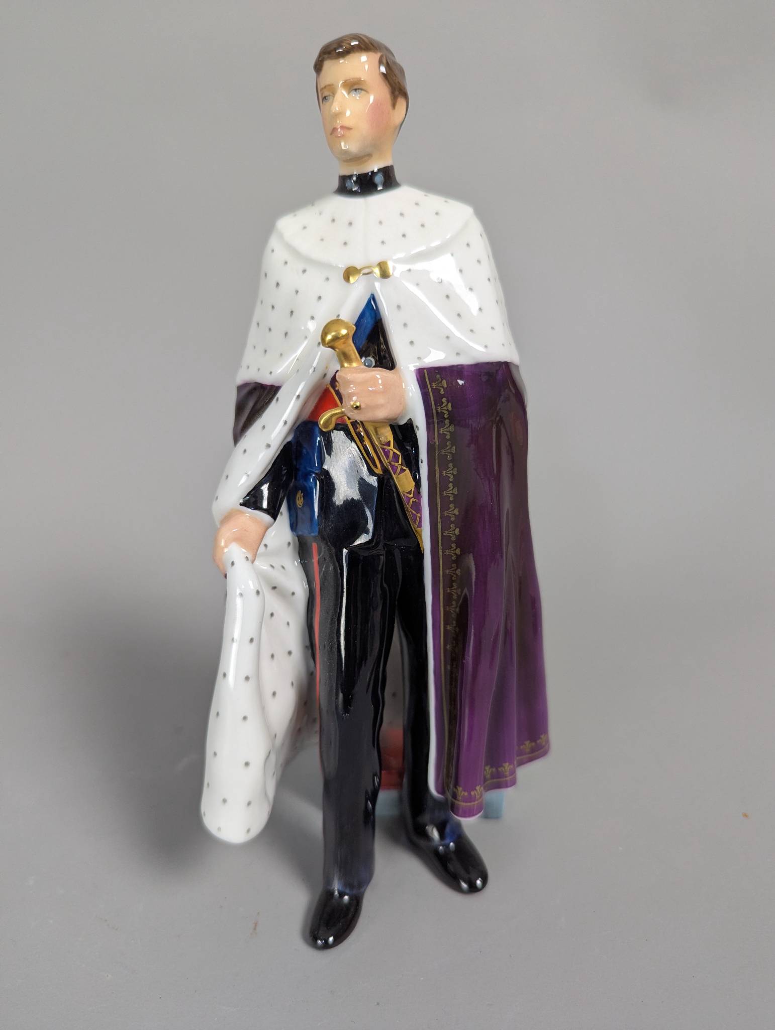Royal Doulton HN2883 HRH Prince of Wales Limited Edition Figurine w/ Stand