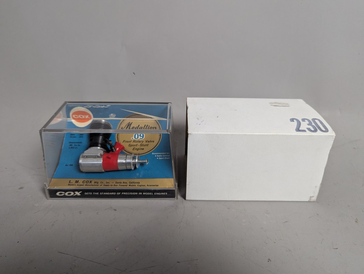 Cox Medallion .09 Front Rotary Valve Sport-Stunt Engine Collectible Model Airplane Engine