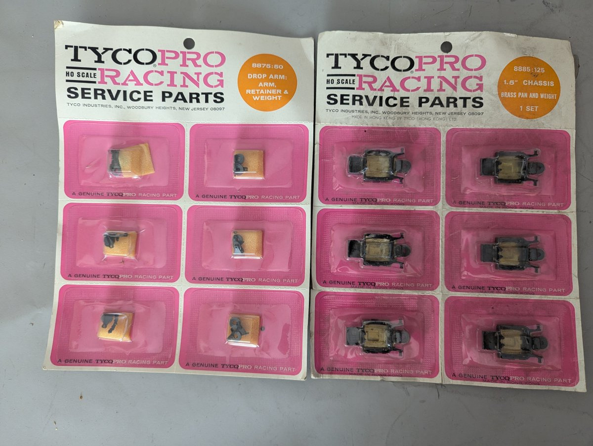 TycoPro Racing Service Parts Set of 6 Chassis Brass Pan and Weight, Vintage Slot Car NOS