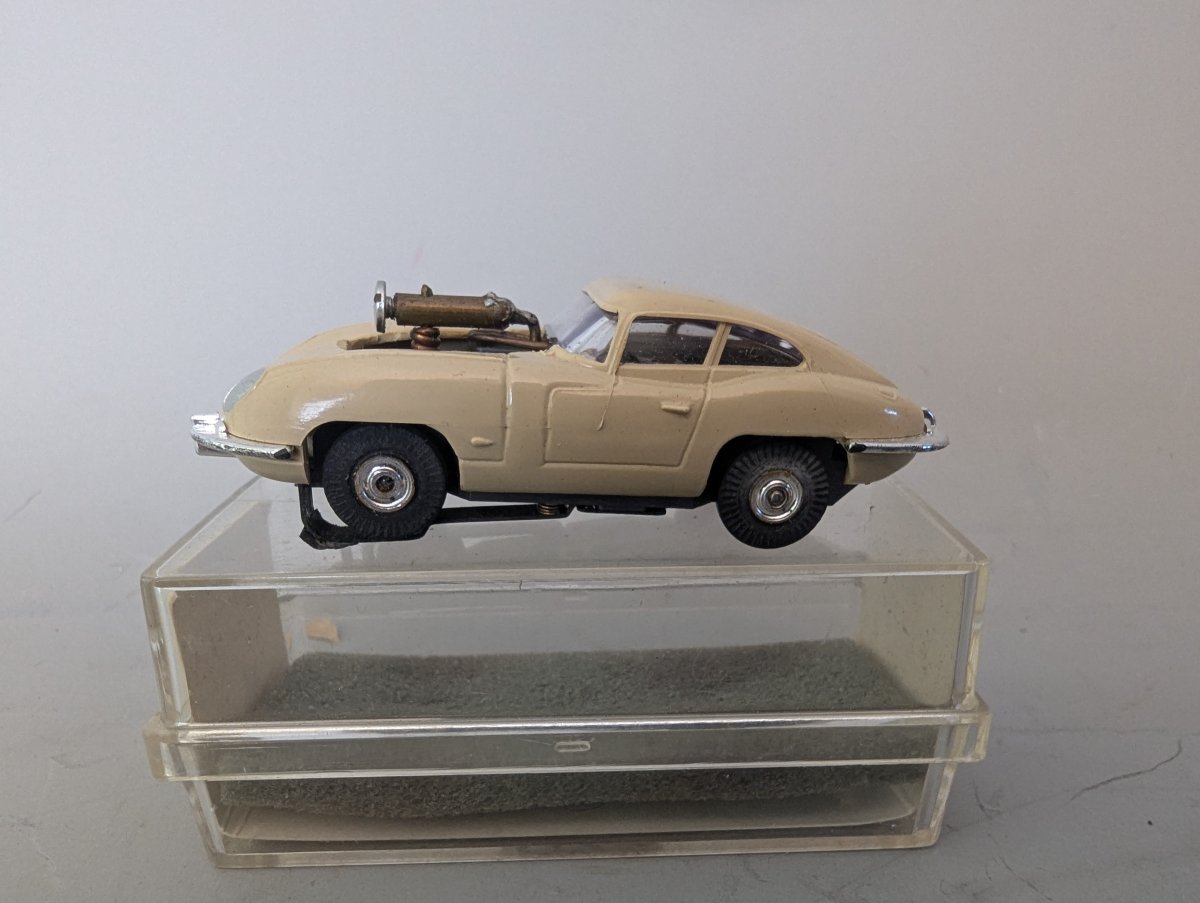 Aurora Thunderjet 500 Wild Ones XKE Jaguar HO Slot Car No. 1356 Vintage Collectible
