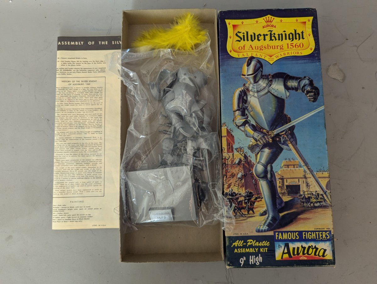 Aurora Famous Fighters Silver Knight of Augsburg 1560 Model Kit KI-98 Vintage Collectible