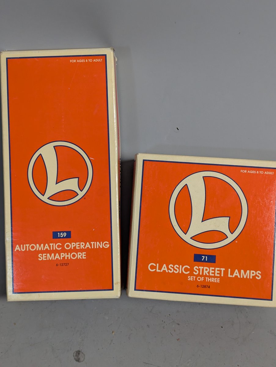 Lionel Model Train Accessories Semaphore and Classic Street Lamps Collectible Set