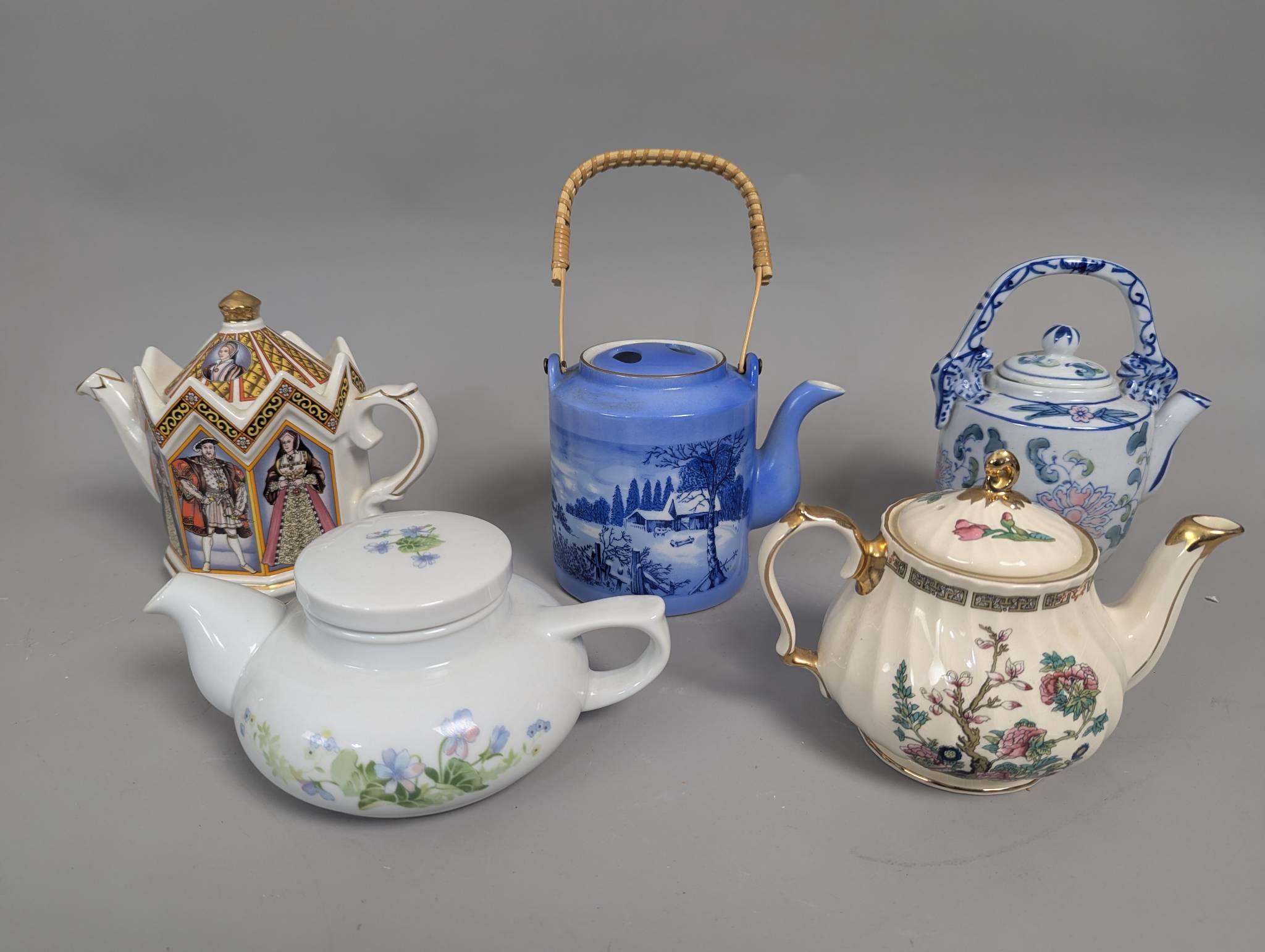 5 Various Teapots Including Toscany Chinese and Sadler
