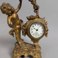 Vintage New Haven Cherub Clock with Ornate Design