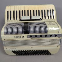 Noble La Verne Juniorette Accordion 